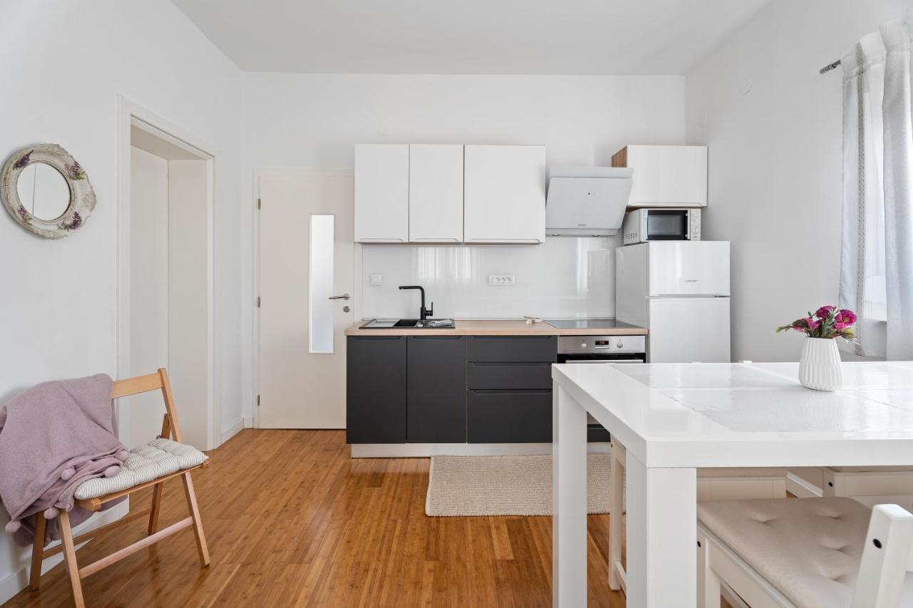 Apartments Dante Ποντστράνα Εξωτερικό φωτογραφία